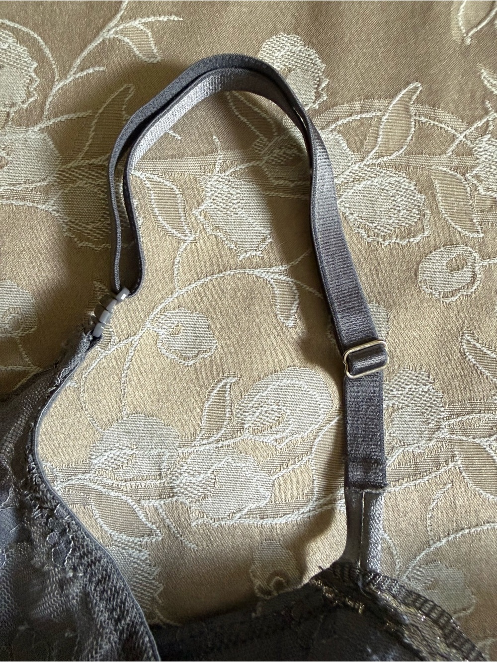 Victoria's Secret Wicked Balconette Lace Underwire Bra - 38C. Silver detail. - Picture 7 of 10